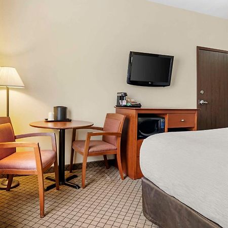Quality Inn Airport Moncton Ngoại thất bức ảnh