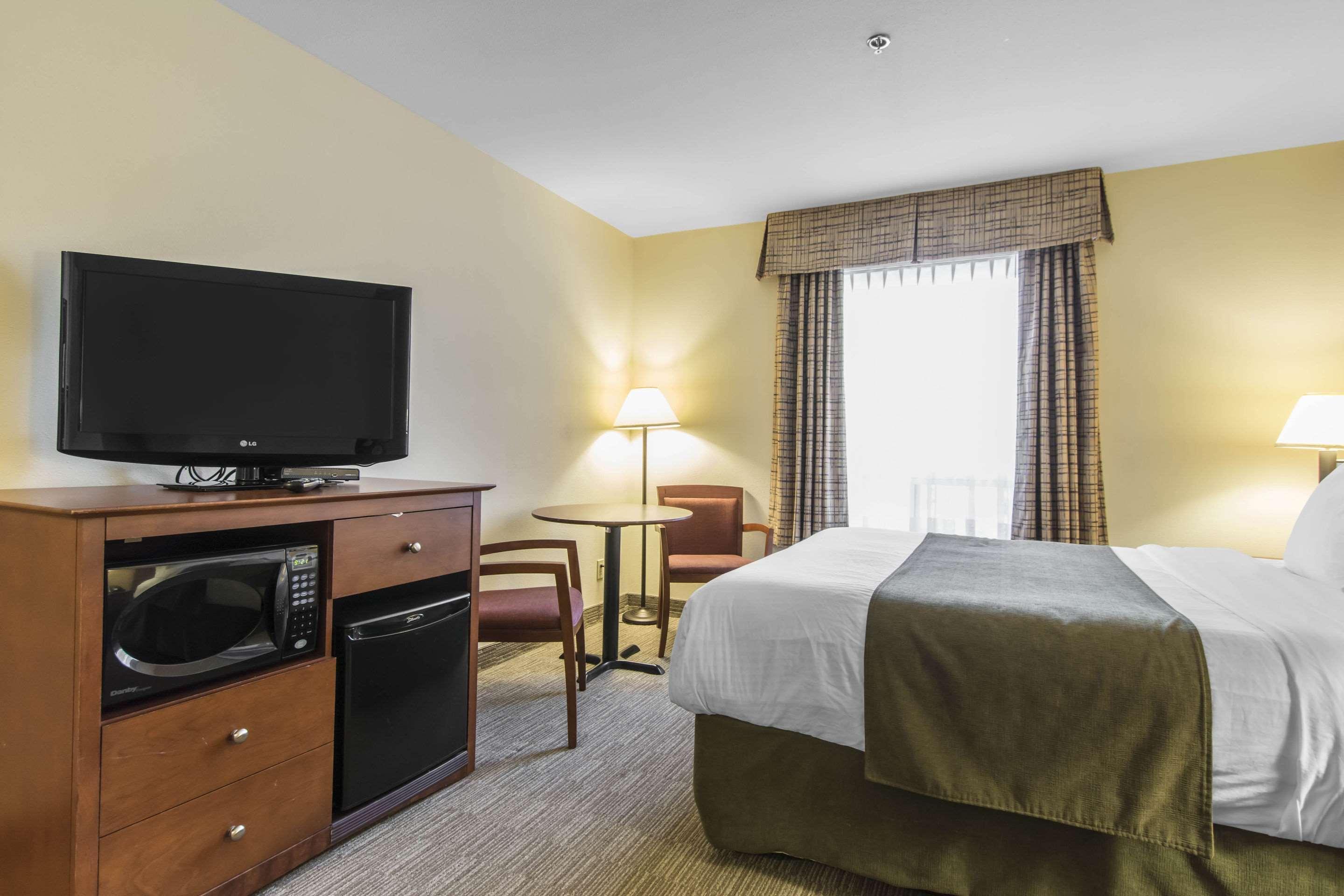 Quality Inn Airport Moncton Ngoại thất bức ảnh