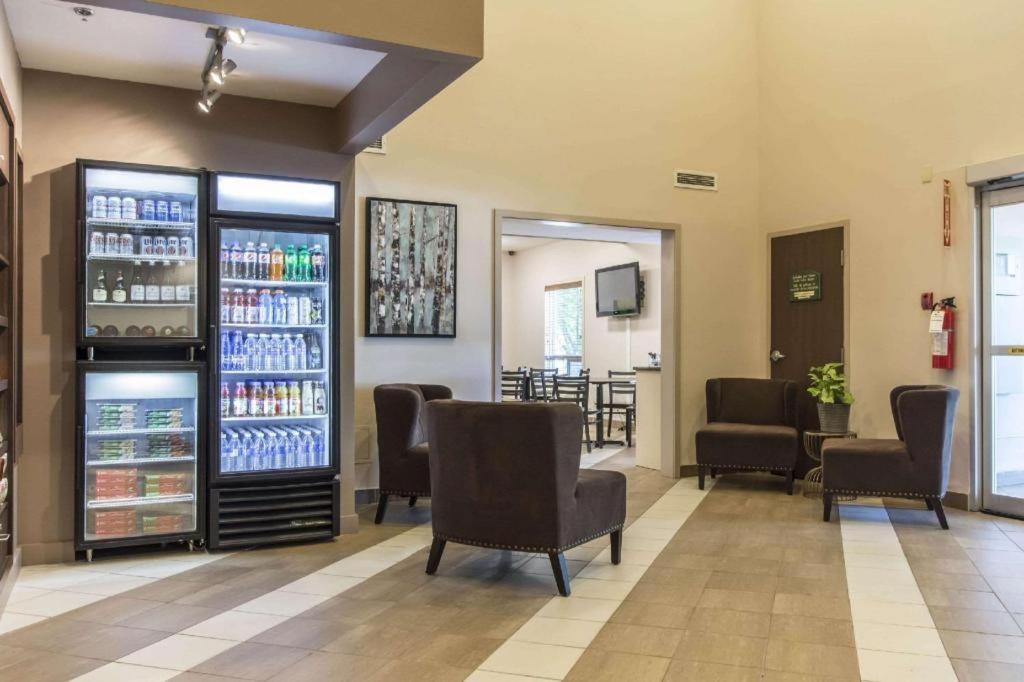 Quality Inn Airport Moncton Ngoại thất bức ảnh