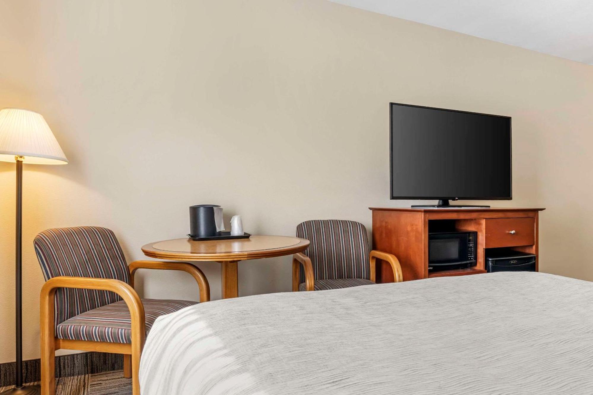 Quality Inn Airport Moncton Ngoại thất bức ảnh